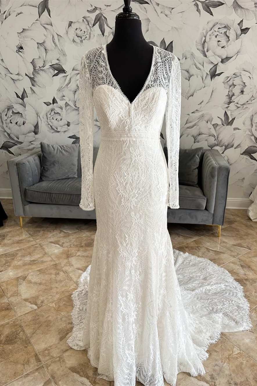 Langes Brautkleid im Meerjungfrau-Stil mit weißer Spitze, V-Ausschnitt und Schnürung am Rücken
