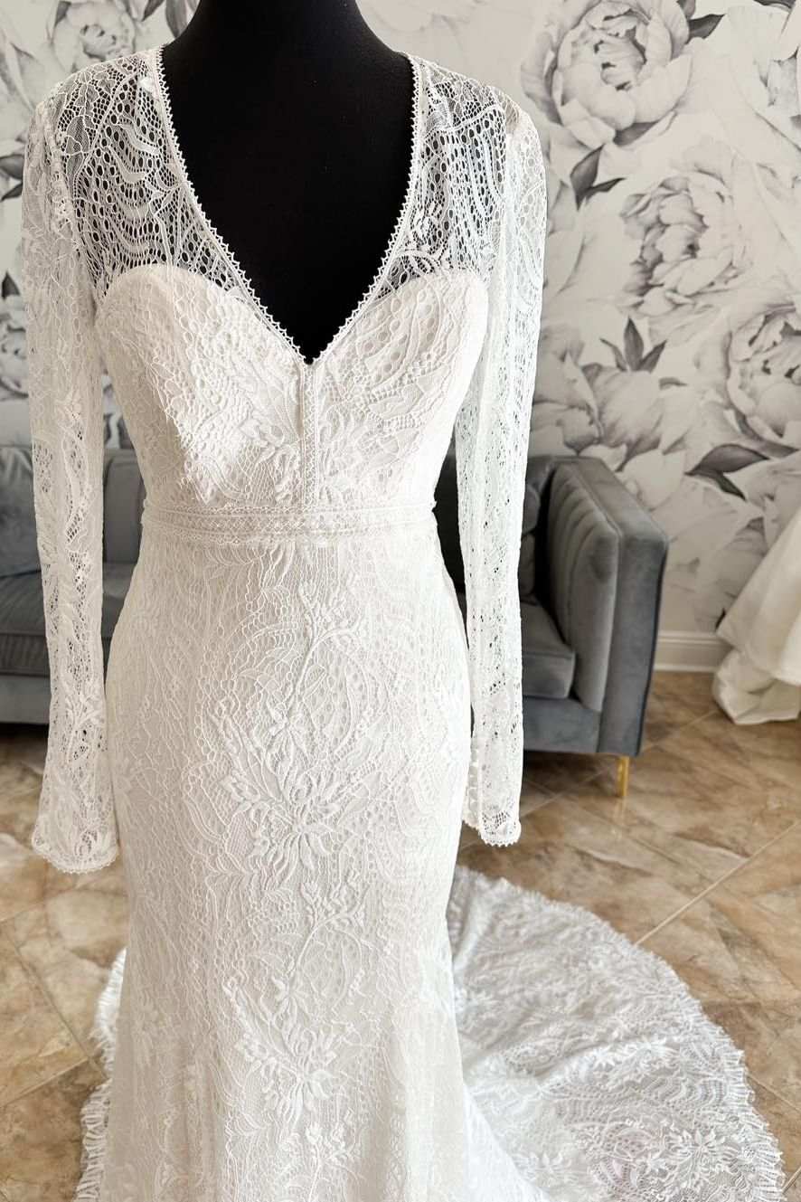 Langes Brautkleid im Meerjungfrau-Stil mit weißer Spitze, V-Ausschnitt und Schnürung am Rücken