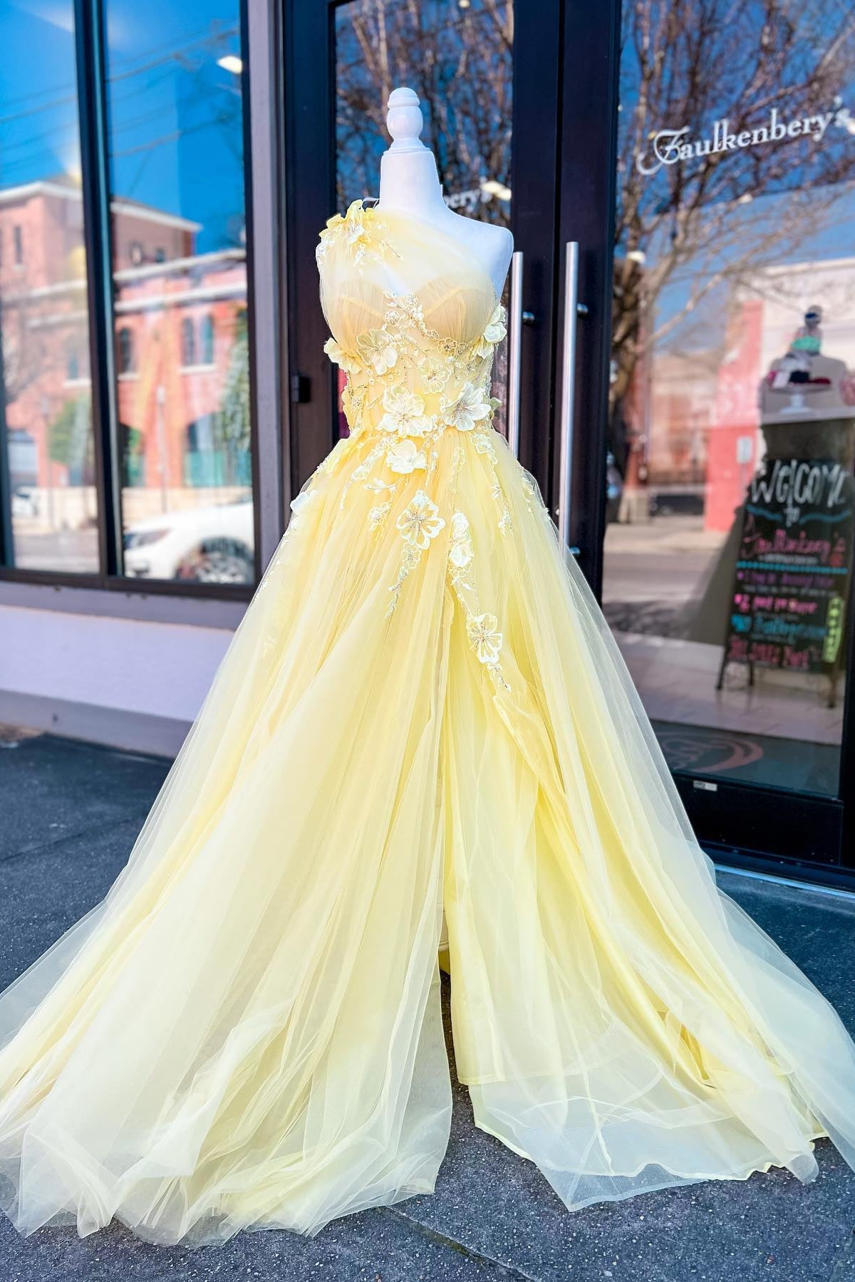 Light Yellow One Shoulder 3D Appliques Long Prom Dress with Slit