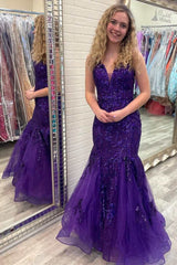 Purple Floral Lace V-Neck Trumpet Long Prom Dress