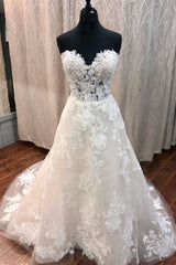 Strapless White Tulle Floral Lace A-Line Wedding Dress