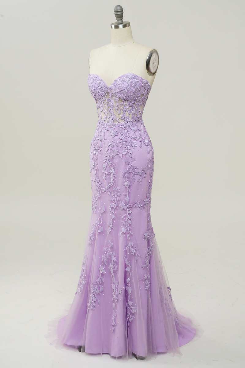 Lavendelfarbenes, trägerloses, formelles Kleid im Meerjungfrau-Stil mit floraler Spitze