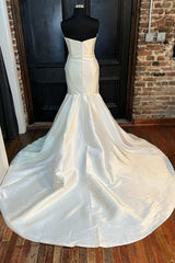 Simple White Strapless Trumpet Long Wedding Dress