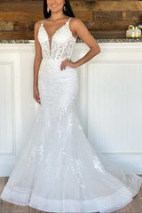 Trumpet White Applique Plunge V Long Prom Dress