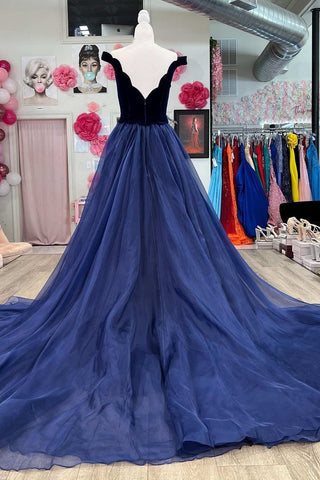 Schulterfreies, langes formelles Kleid im Meerjungfrau-Stil aus königsblauem Samt mit angehängter Schleppe