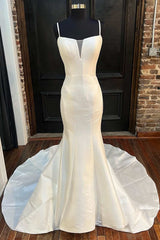 White Split Neck Trumpet Long Wedding Dress