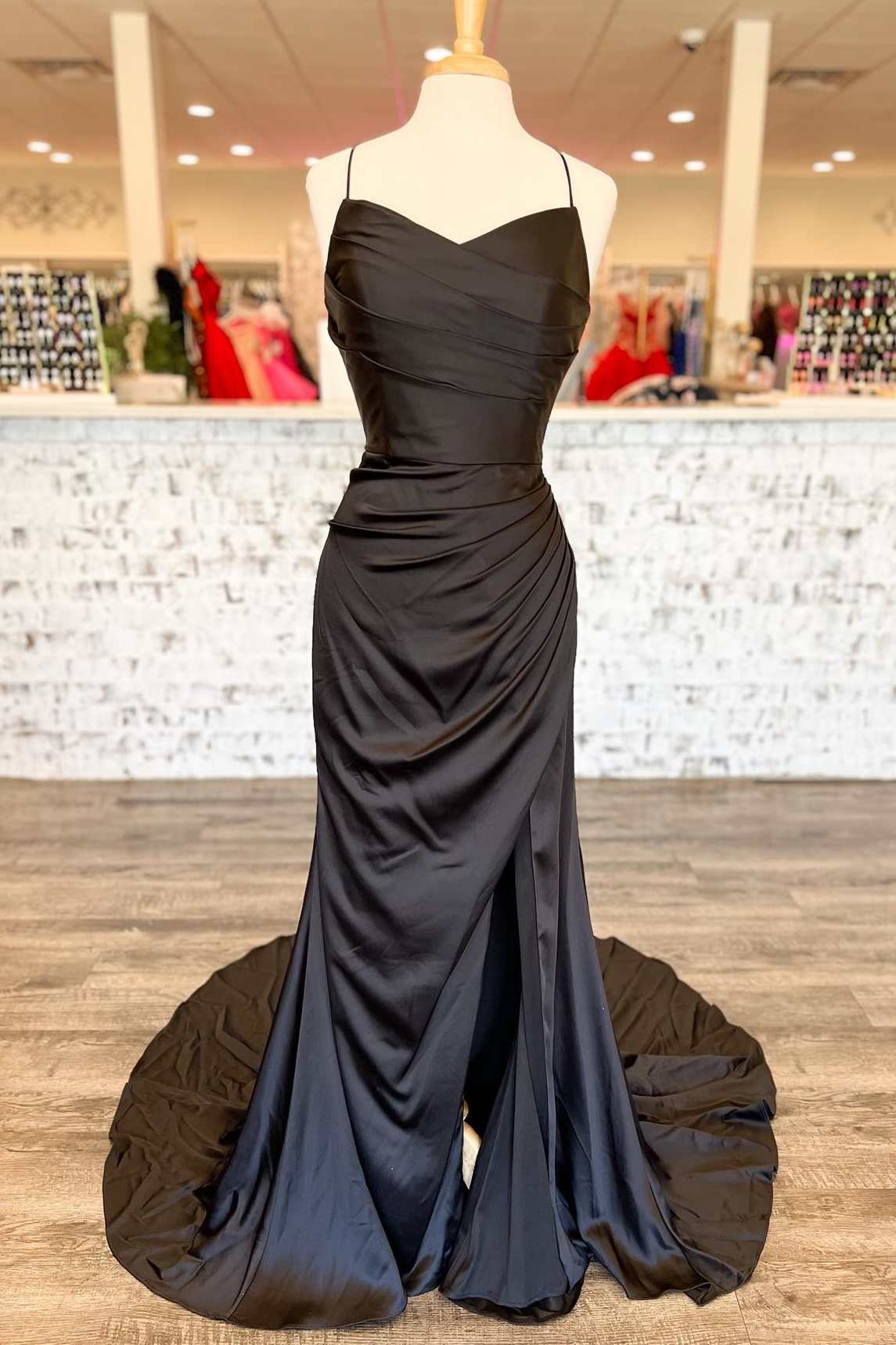 Schwarzes langes Abendkleid im Meerjungfrau-Stil mit Schnürung am Rücken