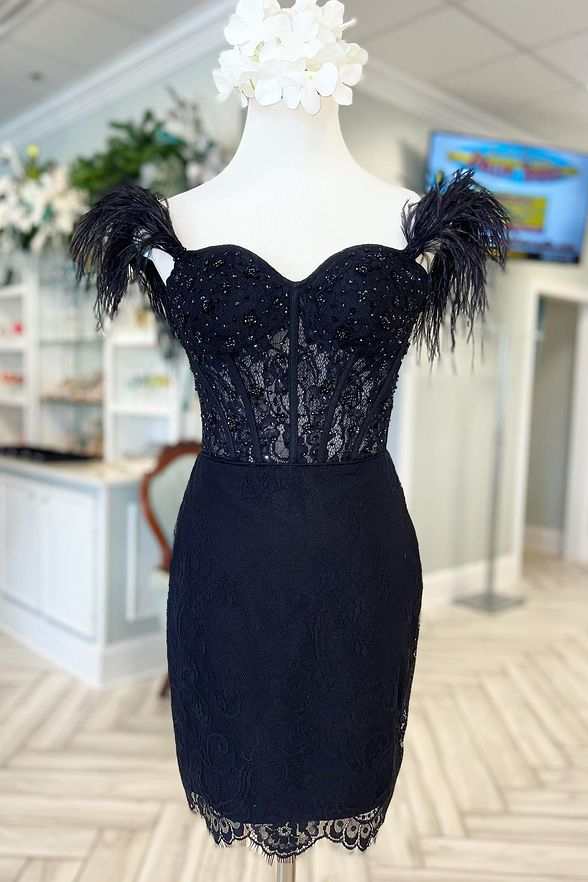 Black Lace Feather Sweetheart Short Homecoming Dress