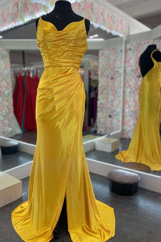 Gelbes langes formelles Kleid mit Wasserfallausschnitt, offenem Rücken und Schlitz