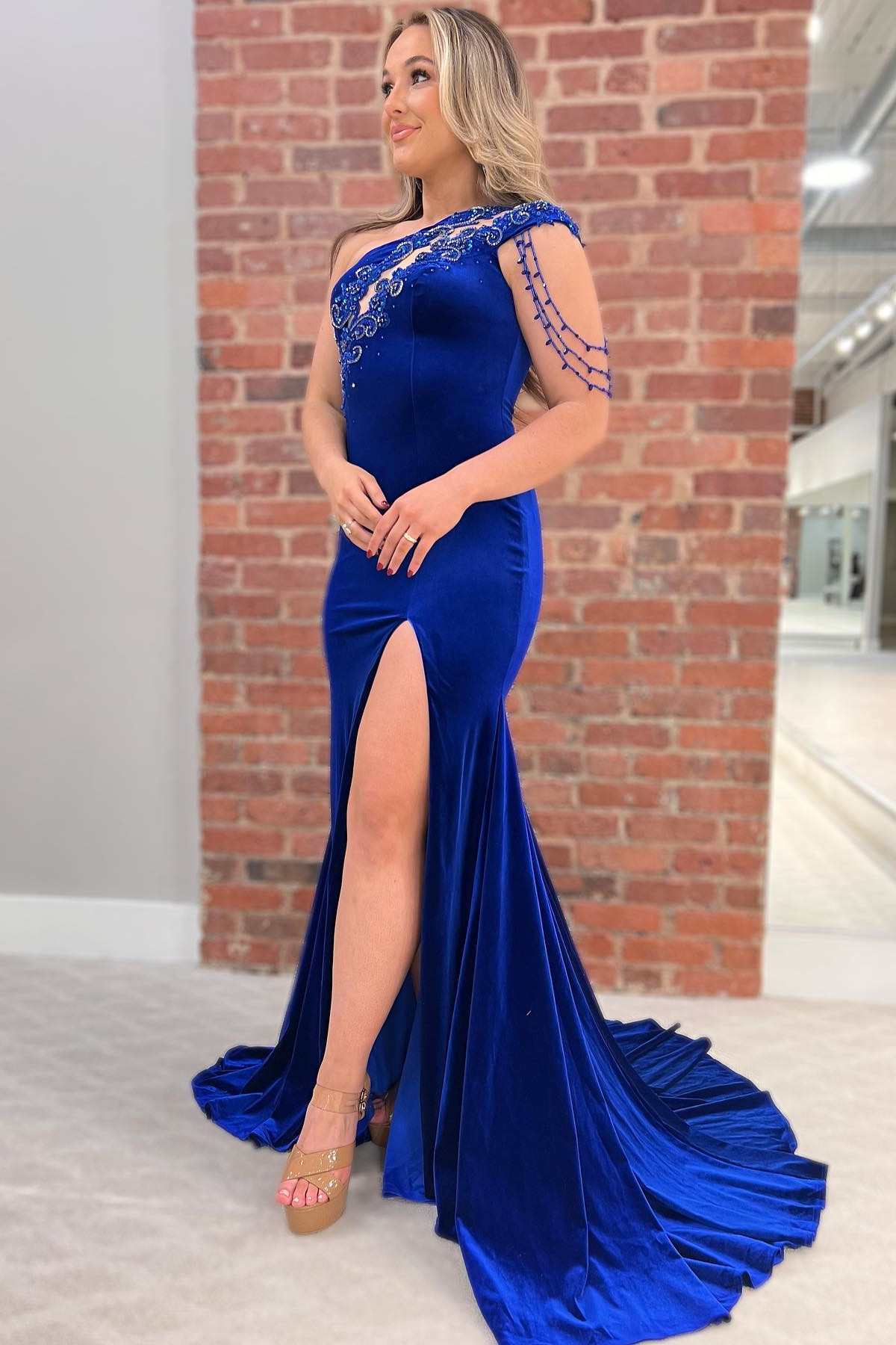 Royal Blue Velvet One-Shoulder Keyhole Mermaid Long Formal Dress