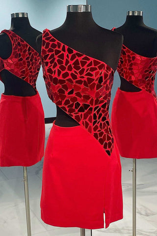 Kurzes Partykleid mit rotem, geschliffenem Glasspiegel und One-Shoulder-Ausschnitt